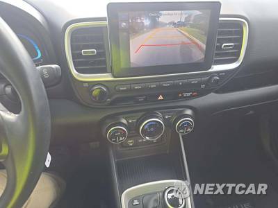 2023 Hyundai Venue SEL - zdjęcie 7 z 20 - miniatura