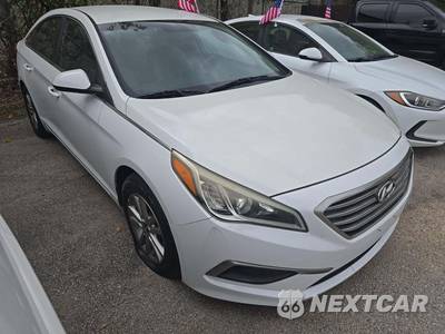 2017 Hyundai Sonata SE - zdjęcie 4 z 26 - miniatura