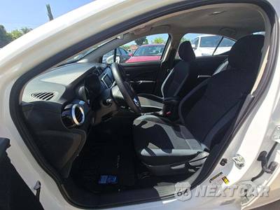 2025 Nissan Versa SV - zdjęcie 6 z 24 - miniatura