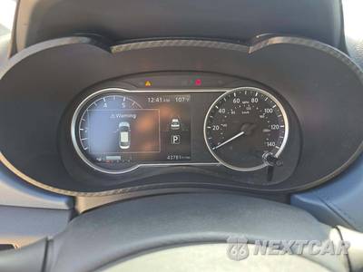 2025 Nissan Versa SV - zdjęcie 9 z 24 - miniatura
