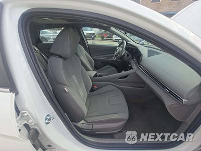 2025 Hyundai Elantra SEL Convenience - zdjęcie 15 z 20 - miniatura