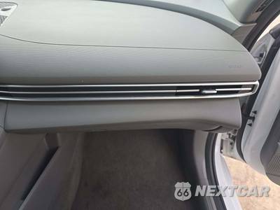 2025 Hyundai Elantra SEL Convenience - zdjęcie 16 z 20 - miniatura