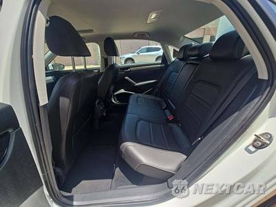 2021 Volkswagen Passat 2.0T SE - zdjęcie 13 z 27 - miniatura