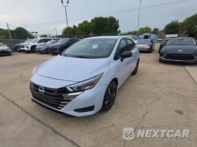 2025 Nissan Versa SR - zdjęcie 1 z 20 - miniatura
