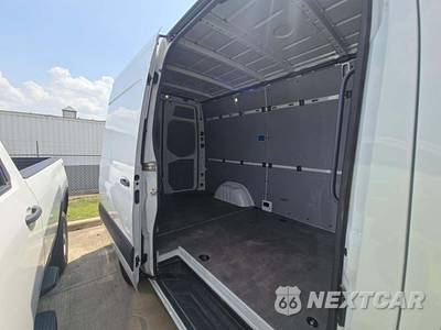 2024 Mercedes-Benz Sprinter 2500 Cargo Van Standard Roof 144.0" WB - zdjęcie 15 z 25 - miniatura