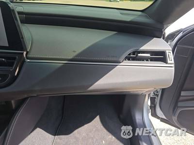 2025 Lexus ES 300h - zdjęcie 16 z 20 - miniatura