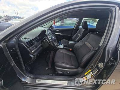 2014 Toyota Camry SE - zdjęcie 6 z 28 - miniatura