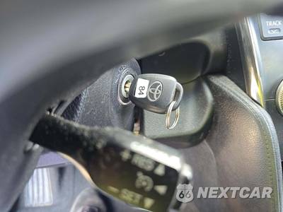 2014 Toyota Camry SE - zdjęcie 8 z 28 - miniatura