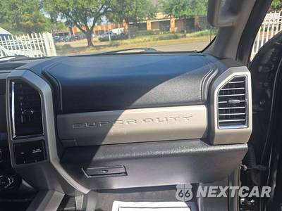 2018 Ford Super Duty F-250 Lariat Crew Cab Medium Bed - zdjęcie 19 z 23 - miniatura