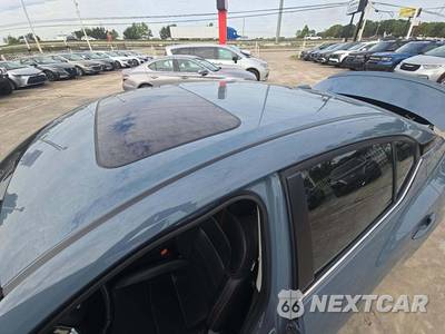 2025 Nissan Sentra SR - zdjęcie 9 z 24 - miniatura