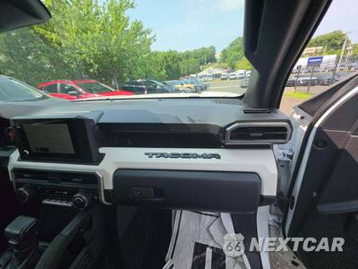 2024 Toyota Tacoma TRD Off-Road Crew Cab Medium Bed - zdjęcie 19 z 22 - miniatura