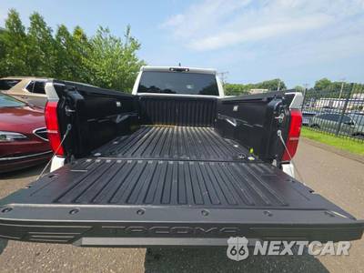 2024 Toyota Tacoma TRD Off-Road Crew Cab Medium Bed - zdjęcie 14 z 22 - miniatura
