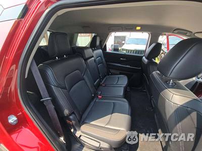 2023 Nissan Pathfinder SL - zdjęcie 17 z 24 - miniatura