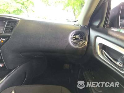2020 Nissan Pathfinder S - zdjęcie 20 z 25 - miniatura