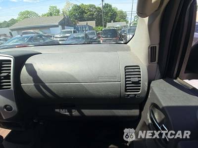 2014 Nissan Xterra S - zdjęcie 19 z 26 - miniatura