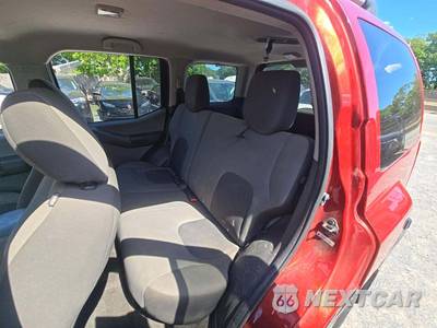 2014 Nissan Xterra S - zdjęcie 13 z 26 - miniatura