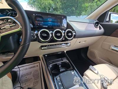 2022 Mercedes-Benz GLA 250 4MATIC - zdjęcie 10 z 25 - miniatura