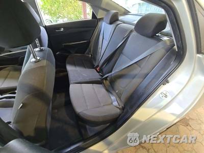 2018 Hyundai Accent SE - zdjęcie 13 z 24 - miniatura