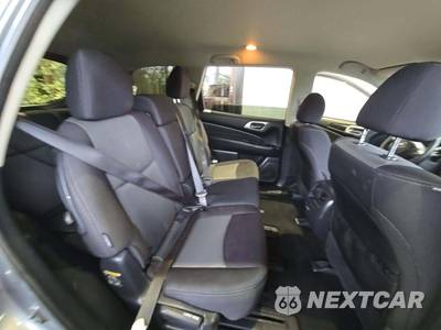2020 Nissan Pathfinder S - zdjęcie 17 z 26 - miniatura