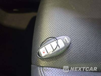 2021 Nissan Rogue Sport SL - zdjęcie 8 z 22 - miniatura