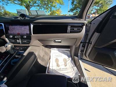 2025 Porsche Macan - zdjęcie 19 z 21 - miniatura