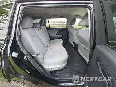 2024 Toyota Highlander LE - zdjęcie 17 z 22 - miniatura