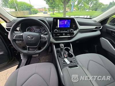 2024 Toyota Highlander LE - zdjęcie 10 z 22 - miniatura
