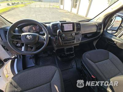 2025 Ram ProMaster 2500 Cargo Van Tradesman w/Passenger Seat Low Roof 136.0" WB - zdjęcie 10 z 19 - miniatura