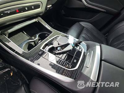 2025 BMW X7 xDrive40i M SPORT LINE - zdjęcie 8 z 20 - miniatura