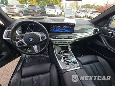 2025 BMW X7 xDrive40i M SPORT LINE - zdjęcie 10 z 20 - miniatura
