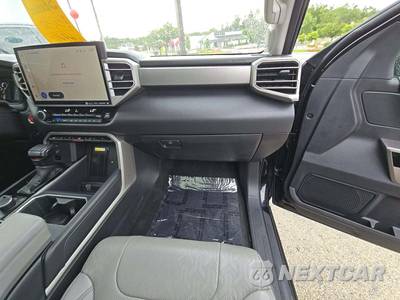 2022 Toyota Tundra Limited Crew Cab Medium Bed - zdjęcie 19 z 20 - miniatura