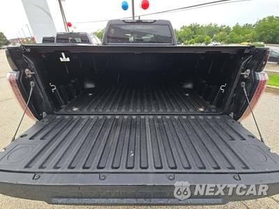 2022 Toyota Tundra Limited Crew Cab Medium Bed - zdjęcie 14 z 20 - miniatura