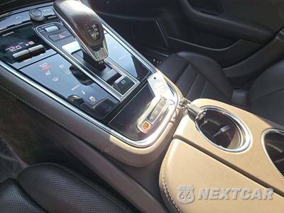 2017 Porsche Panamera 4S - zdjęcie 8 z 21 - miniatura