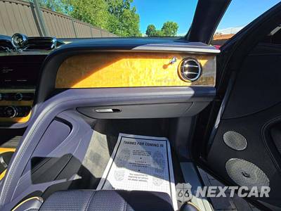 2023 Bentley Bentayga EWB Azure First Edition V8 - zdjęcie 19 z 21 - miniatura