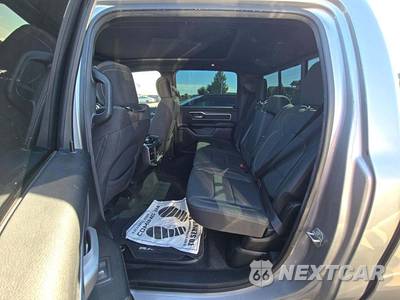 2020 Ram 1500 Big Horn Crew Cab Short Bed - zdjęcie 13 z 23 - miniatura