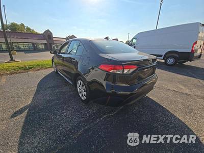 2025 Toyota Corolla LE Sedan - zdjęcie 2 z 24 - miniatura