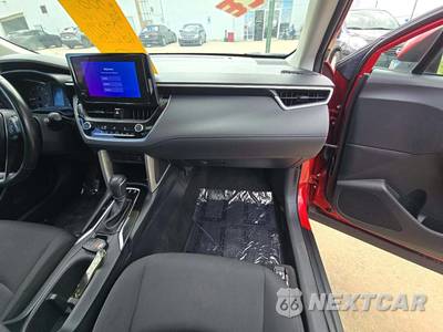 2023 Toyota Corolla Cross LE - zdjęcie 19 z 24 - miniatura
