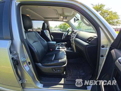 2011 Toyota 4Runner Limited - zdjęcie 18 z 22 - miniatura