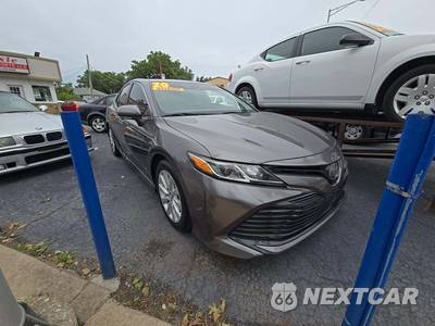 2020 Toyota Camry LE - zdjęcie 4 z 24 - miniatura