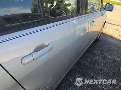 2011 Nissan Versa 1.8 S Hatchback - zdjęcie 28 z 29 - miniatura