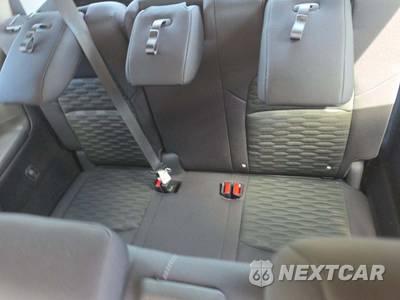 2025 Nissan Pathfinder SV - zdjęcie 14 z 23 - miniatura