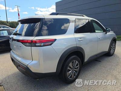 2025 Nissan Pathfinder SV - zdjęcie 3 z 23 - miniatura