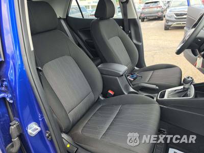 2025 Hyundai Venue SE - zdjęcie 17 z 19 - miniatura