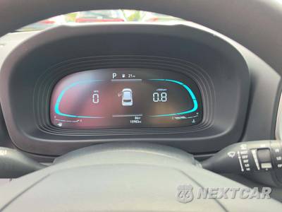 2025 Hyundai Venue SE - zdjęcie 9 z 19 - miniatura
