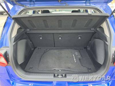 2025 Hyundai Venue SE - zdjęcie 14 z 19 - miniatura