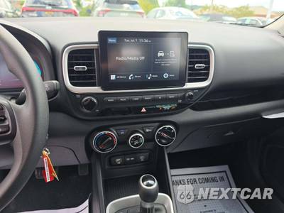 2025 Hyundai Venue SE - zdjęcie 10 z 19 - miniatura