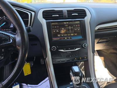 2014 Ford Fusion SE - zdjęcie 10 z 31 - miniatura