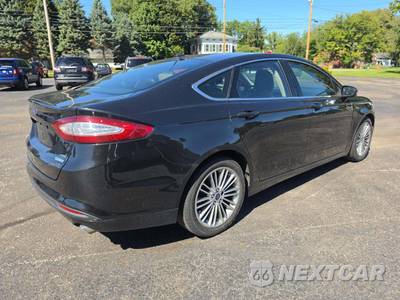 2014 Ford Fusion SE - zdjęcie 3 z 31 - miniatura