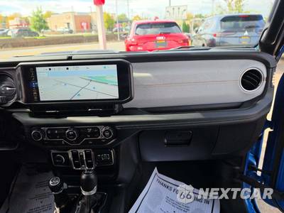 2024 Jeep Wrangler 4xe 4 Door Sahara - zdjęcie 19 z 20 - miniatura