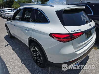 2026 Mercedes-Benz GLC 300 4MATIC - zdjęcie 2 z 20 - miniatura